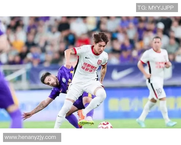 韦世豪在中超比赛中上演绝杀瞬间引发球迷热议与狂欢