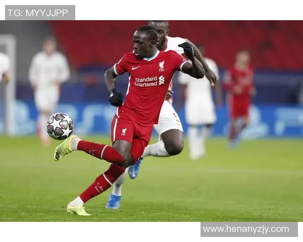 比利亚雷亚尔续约队内核心卡佩，稳固球队后防实力